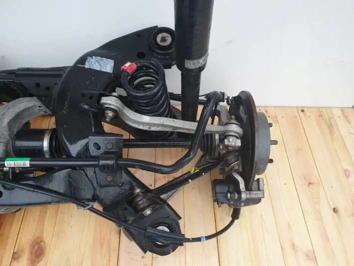 Dodge Challenger 3.6 V6 15- TYLNE ZAWIESZENIE TYŁ