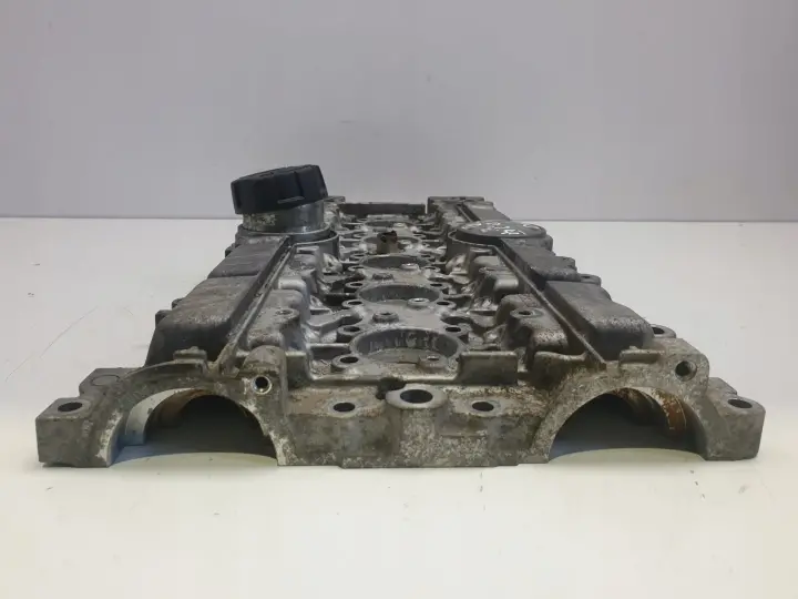 Volvo S60 V70 II 2.0 2.4 T POKRYWA ZAWORÓW 1001761