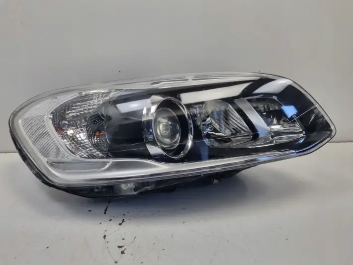 Volvo XC60 13-17r LIFT PRZEDNIA LAMPA PRAWA PRAWY PRZÓD LED europa 31420250