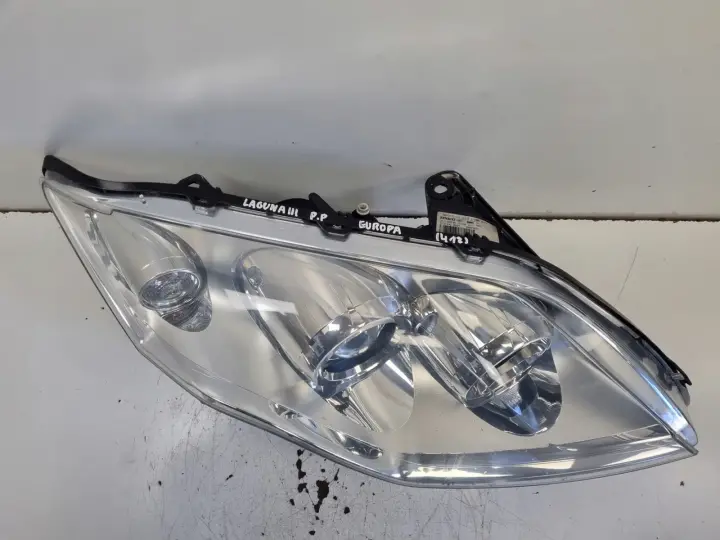 Renault Laguna III 07-10r PRZEDNIA LAMPA PRAWA PRAWY PRZÓD 260100033R