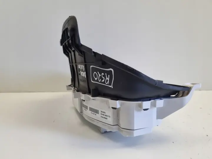 Volvo V40 II 2.0 T Benzyna LICZNIK ZEGARY Europa 31327745