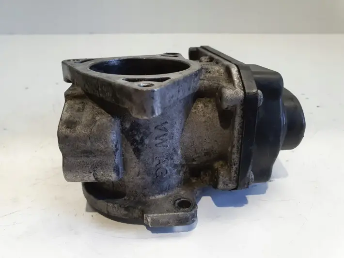 VW Passat B6 2.0 TDI ZAWÓR EGR 03G131501