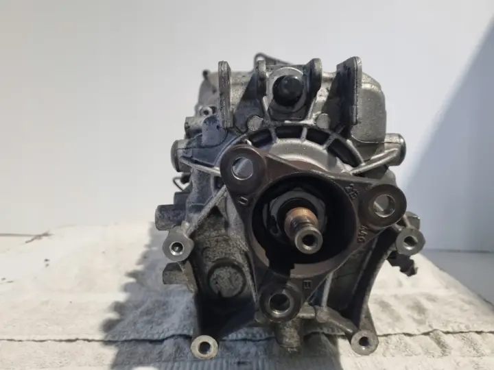 04039cc144e5015df1f3c3178201cc45