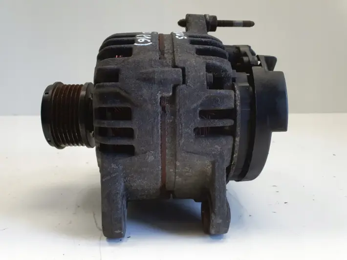 Renault Modus 1.5 DCi ALTERNATOR 0124425037 bosch 120A