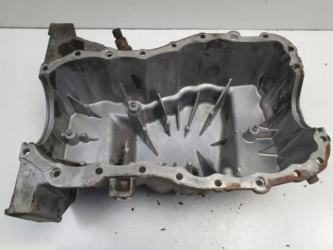 Renault Megane Scenic II III 1.5 DCI MISKA OLEJOWA Oleju 8200318813