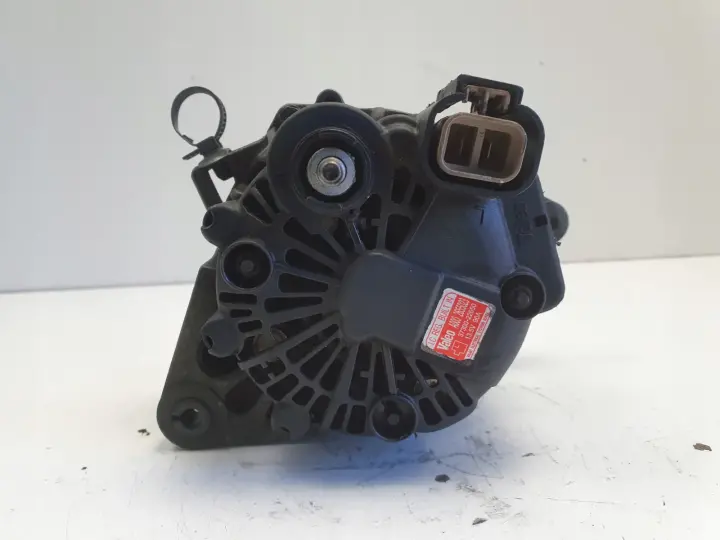 Hyundai Getz 1.4 16V ALTERNATOR 90A 37300-22650 valeo