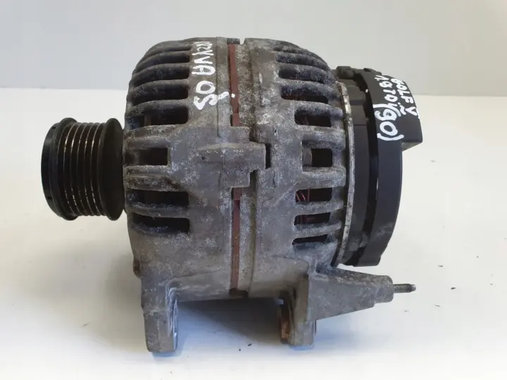 VW Golf V 1.9 TDI ALTERNATOR bosch 06F903023F 140A