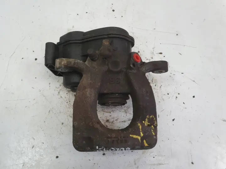 bade225e26ee1b3e2d29964d59035942.jpg