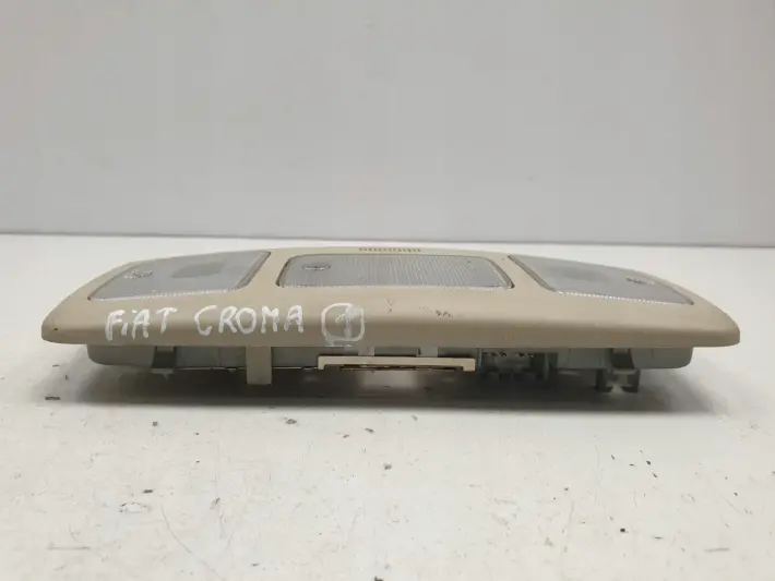 Fiat Croma II LAMPKA OŚWIETLENIA KABINY 735316712