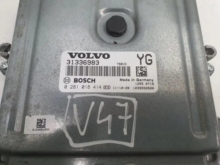 Volvo V40 II 2.0 D3 STEROWNIK SILNIKA komputer 31336983 0281018414