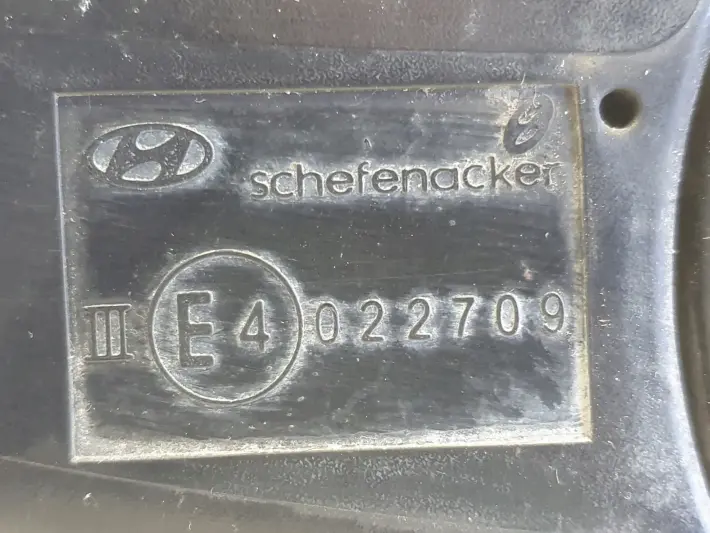 Hyundai H-1 II 07-23r LUSTERKO LEWE KIEROWCY europa 3 pin