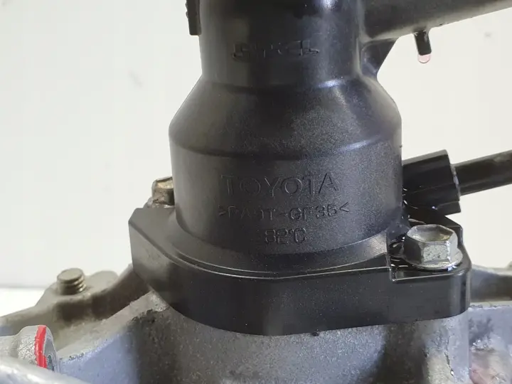 Toyota Yaris III 1.5 H HYBRID ELEKTRYCZNA POMPA WODY