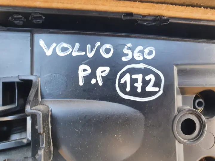Volvo S60 PRZEDNI BOCZEK DRZWI PRAWY PRZÓD europa