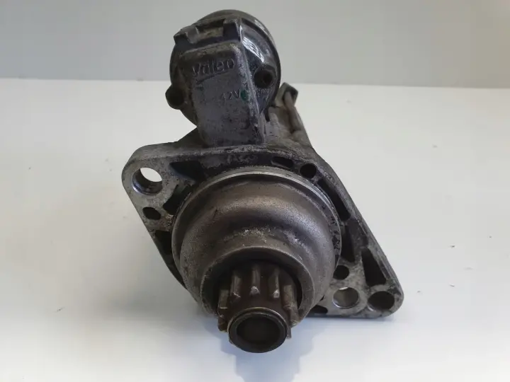 VW Golf V 1.9 TDI ROZRUSZNIK valeo 02Z911023H