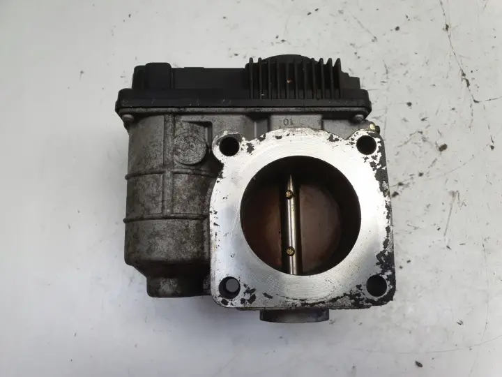Nissan Almera N16 1.5 16V PRZEPUSTNICA SERA576-01