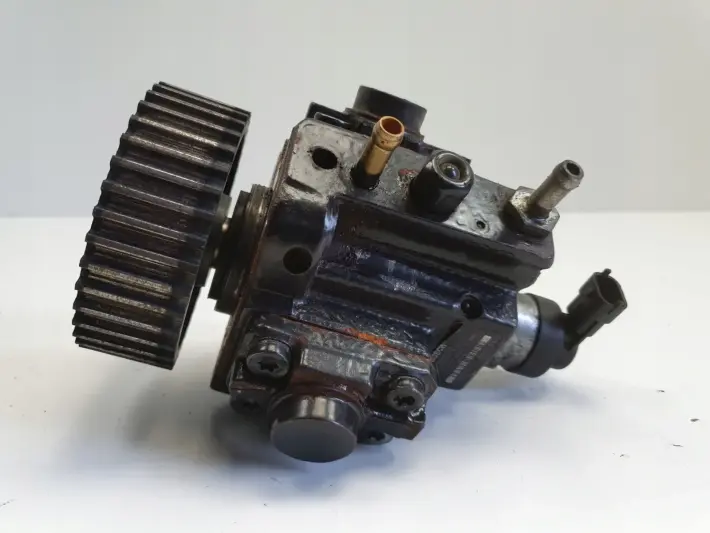 Saab 9-3 1.9 TID 16V POMPA WTRYSKOWA paliwa 0445010183