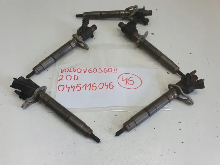 Volvo S60 II V60 II 2.0 D3 WTRYSKIWACZ wtrysk 0445116046