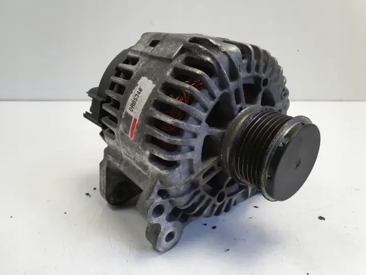 VW Touran 1.9 TDI ALTERNATOR Valeo