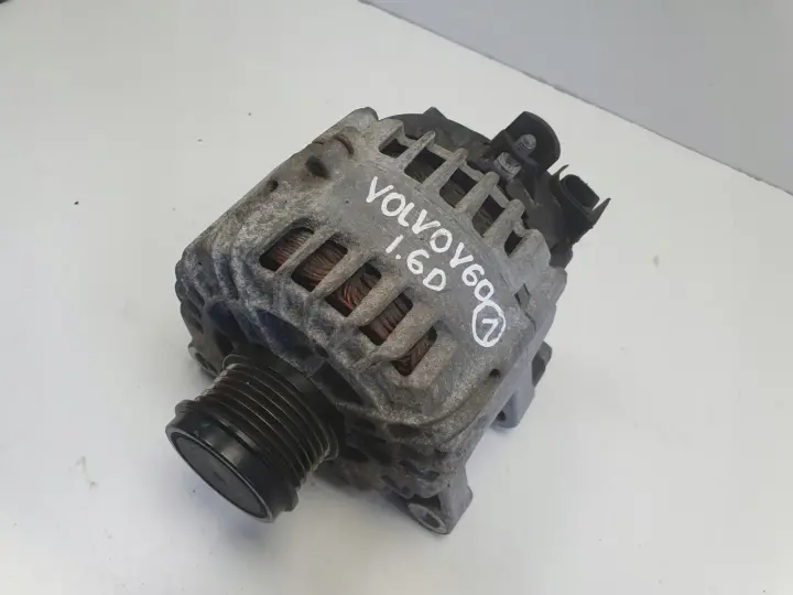 Volvo V60 I V40 II 1.6 D2 ALTERNATOR 30659390 valeo 150A