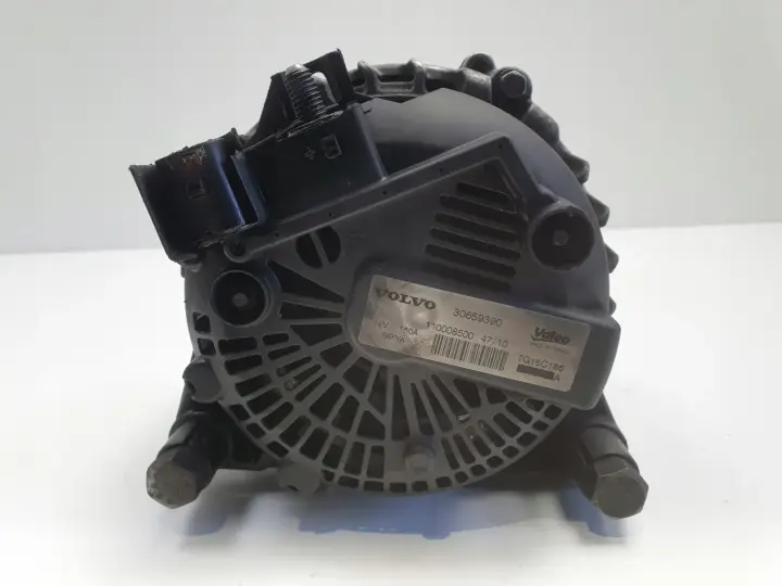 Volvo V40 II 1.6 D2 ALTERNATOR 30659390 valeo 150A