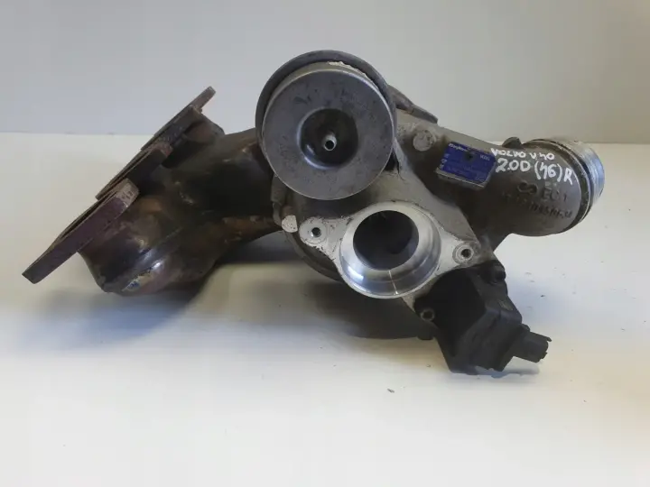 Volvo V40 II 2.0 T4 TURBOSPRĘŻARKA turbo 31441692