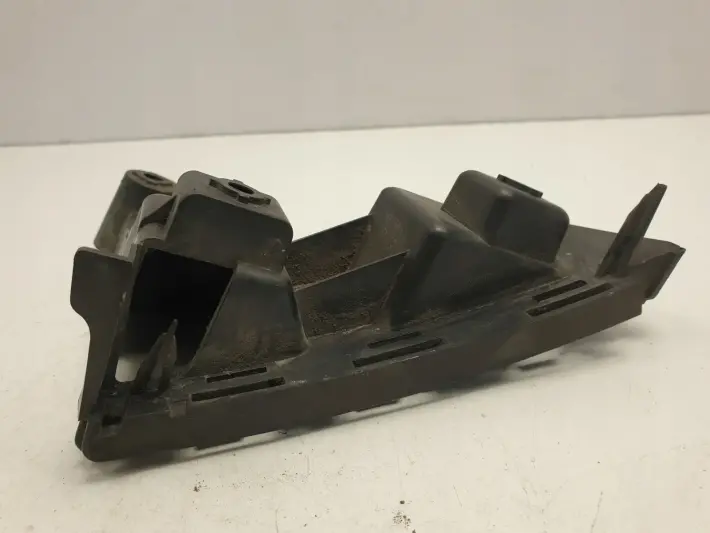 Volvo V70 III PRAWY TYLNY ŚLIZG ZDERZAKA Tył