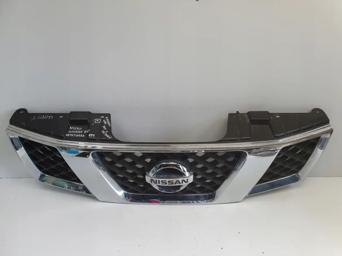 Nissan Navara III D40 Pathfinder III ATRAPA CHŁODNICY Grill gril 2310EB400