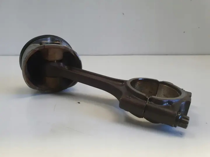 Volvo S60 I V70 II 2.0 T TŁOK korbowód B5204T5 180KM