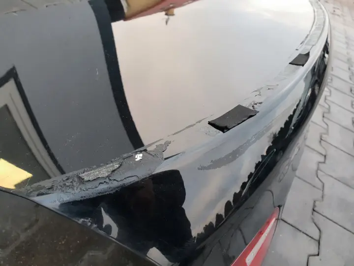 BMW F10 TYLNA KLAPA BAGAŻNIKA TYŁ LAMPY ZAMEK 668