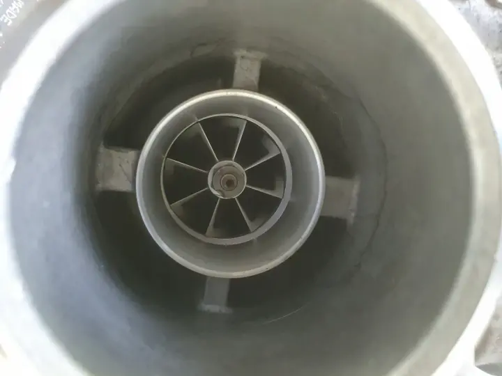 Volvo XC60 S60 V60 II 2.0 D3 TURBOSPRĘŻARKA turbo 31493379