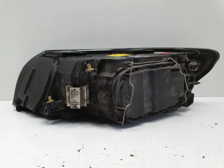 Volvo S40 II V50 XENON PRZEDNIA LAMPA PRAWA prawy przód EUROPA 30698878