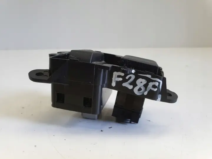 Renault Dacia WŁĄCZNIK PRZEŁĄCZNIK TEMPOMATU przycisk 251B45280R