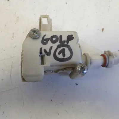 VW Golf IV SIŁOWNIK KLAPKI PALIWA Silniczek