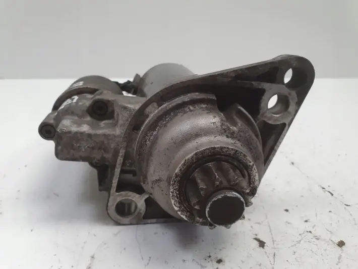 Audi A3 II 8P 1.9 TDI ROZRUSZNIK bosch 0001123012