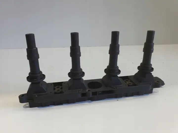 Opel Vectra C 1.8 16V CEWKA ZAPŁONOWA 90536194