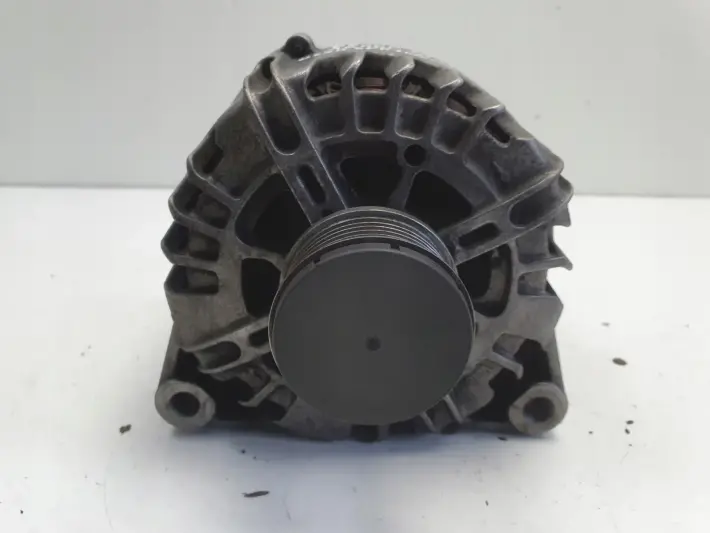 Peugeot 3008 1.6 HDI ALTERNATOR valeo 9665617780