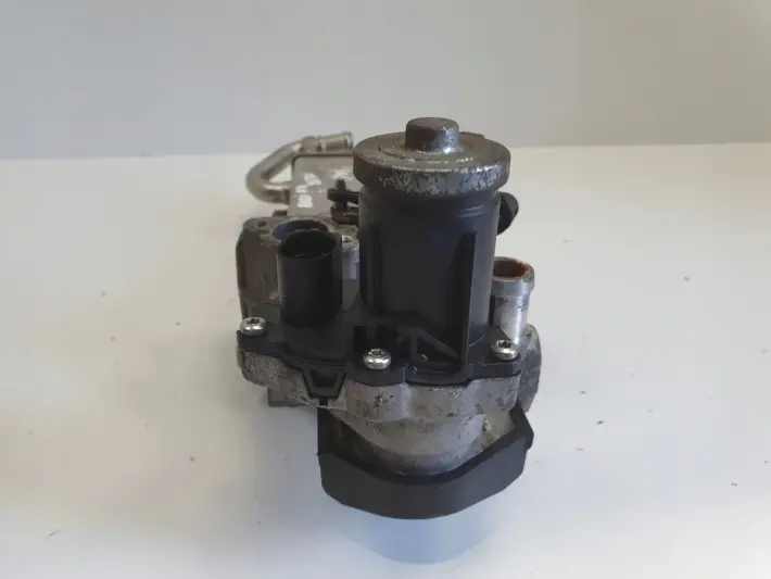 Audi A3 II 8P 1.6 TDI CHŁODNICA SPALIN egr NRF2002282