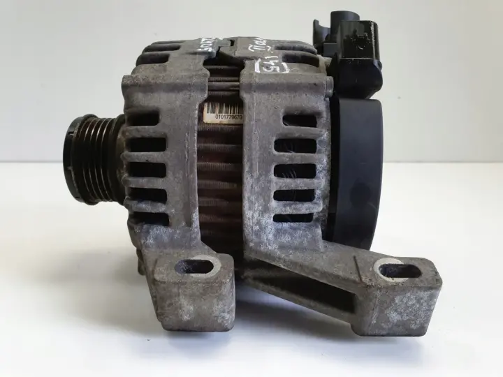 Volvo V70 III XC70 II 2.4 D5 ALTERNATOR 0121615005