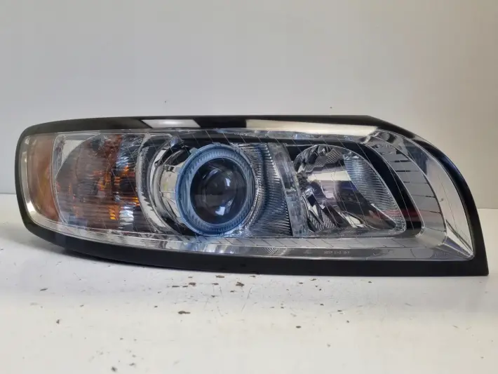 Volvo S40 II V50 LIFT XENON PRZEDNIA LAMPA PRAWA prawy przód 31265699