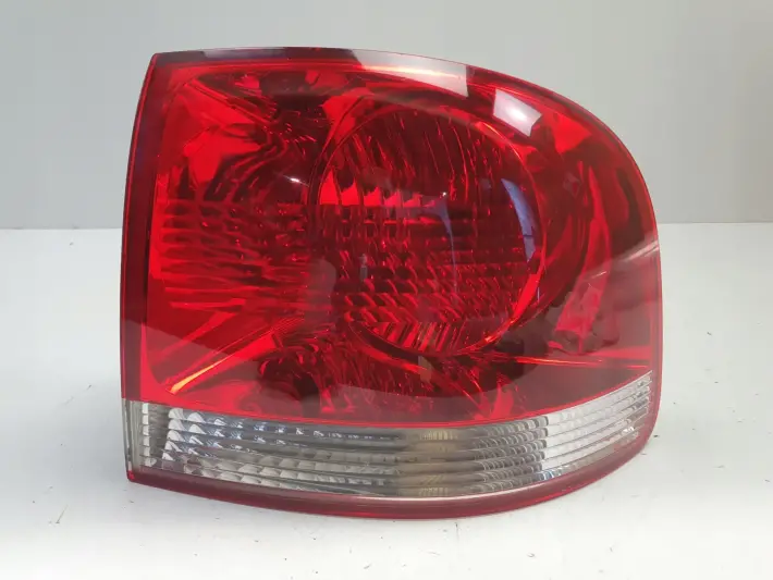 Vw Touareg I 02-06 TYLNA LAMPA PRAWA prawy tył pasażera 28258002