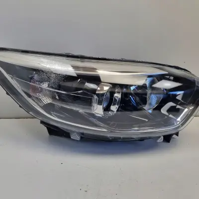 Renault Captur I 17-19r LIFT PRZEDNIA LAMPA PRAWA PRAWY PRZÓD 260100653R