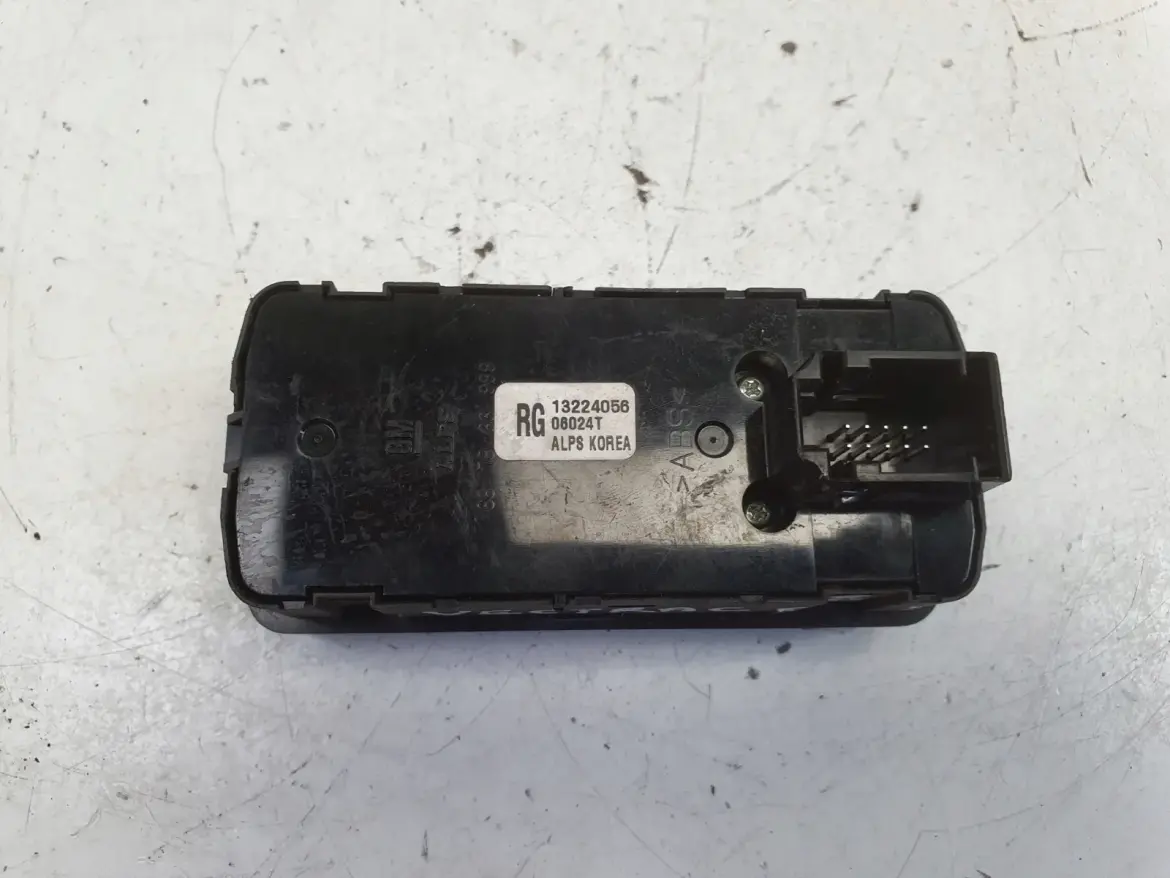 Opel Signum Vectra C PRZEŁĄCZNIK SZYB panel lusterek 13224056