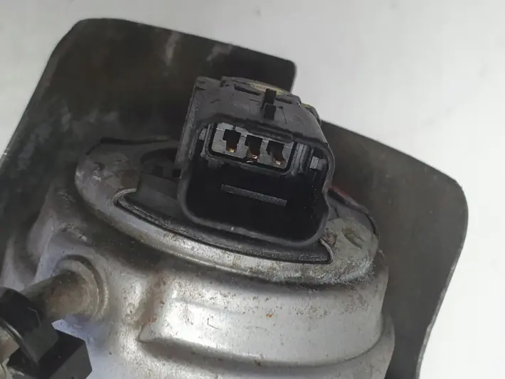 72b9f16dc08334eef81edc9db5319e06