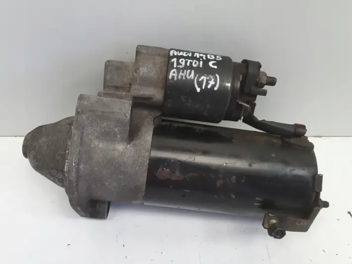 VW A4 B6 1.9 TDI ROZRUSZNIK bosch 068911024G 0001110128