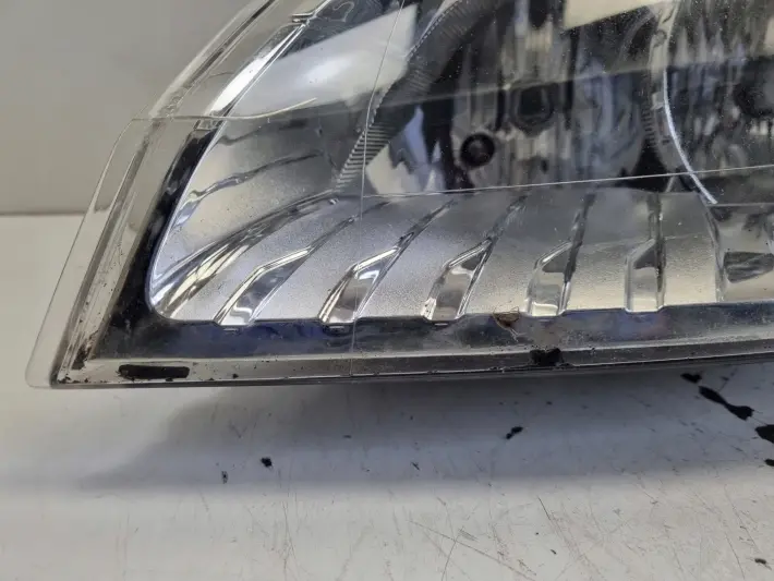 Renault Megane III 08-12r PRZEDNIA LAMPA LEWA lewy przód 260600017R