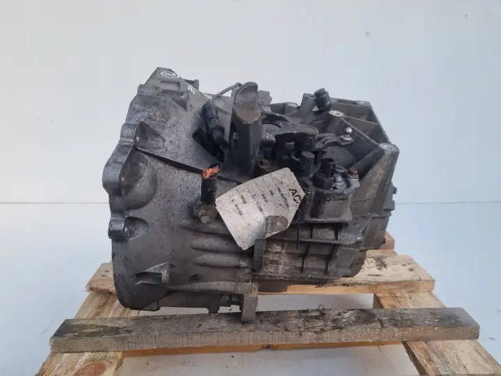 Volvo S40 V50 2.0 D SKRZYNIA BIEGÓW manualna 4M5R-7002-CE manual