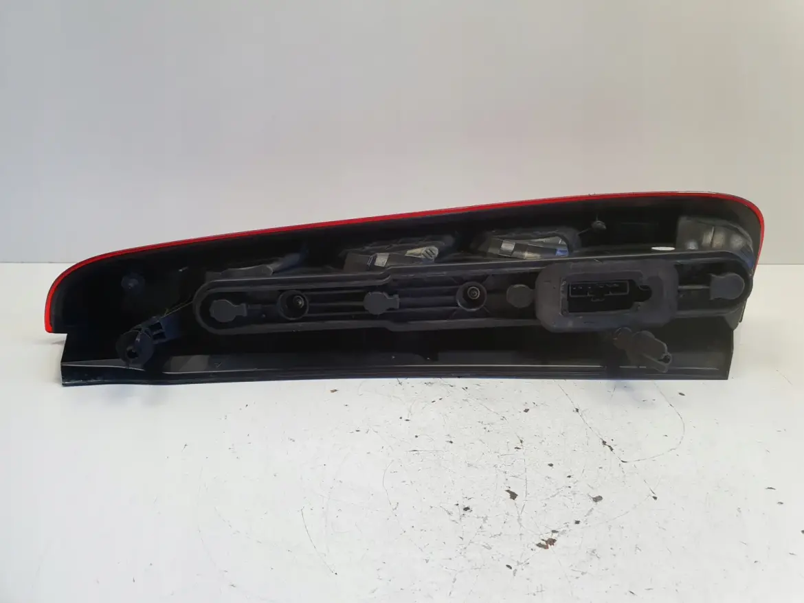 Ford C-Max I lift 06-10r TYLNA LAMPA LEWA lewy tył