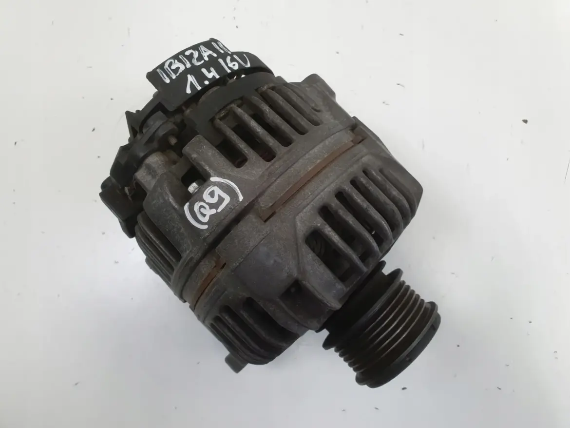 Seat Ibiza II lift 1.4 16V ALTERNATOR Bosch 038903023K 70A
