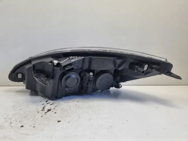 Renault Scenic III 13-16r LIFT PRZEDNIA LAMPA PRAWA PRAWY PRZÓD