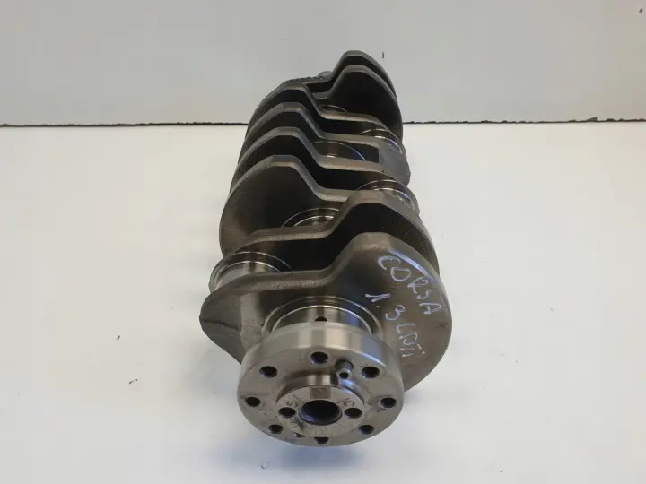 Opel Corsa D 1.3 CDTI WAŁ KORBOWY